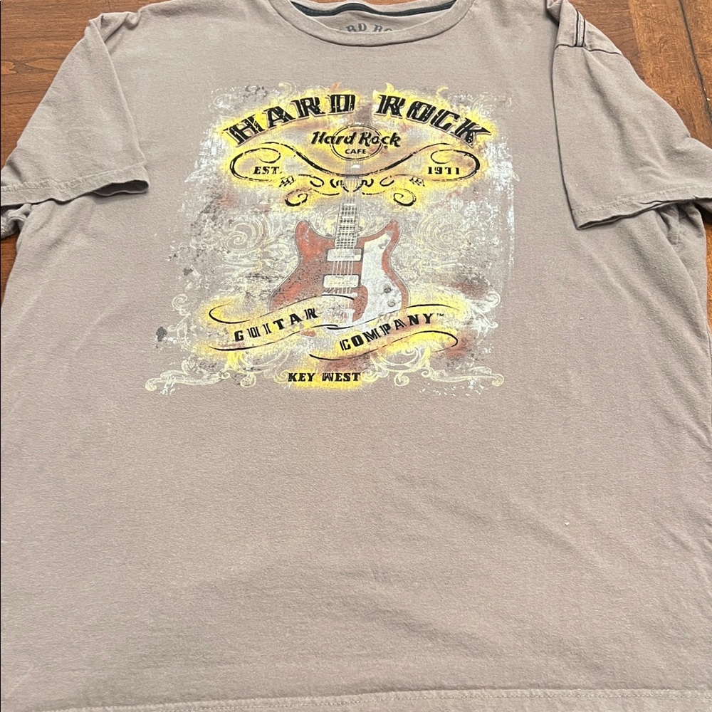 Hard Rock Guitar co. Men's Tan Graphic Tee